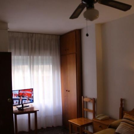 Pension Americano Almería Extérieur photo