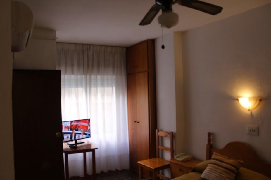 Pension Americano Almería Extérieur photo